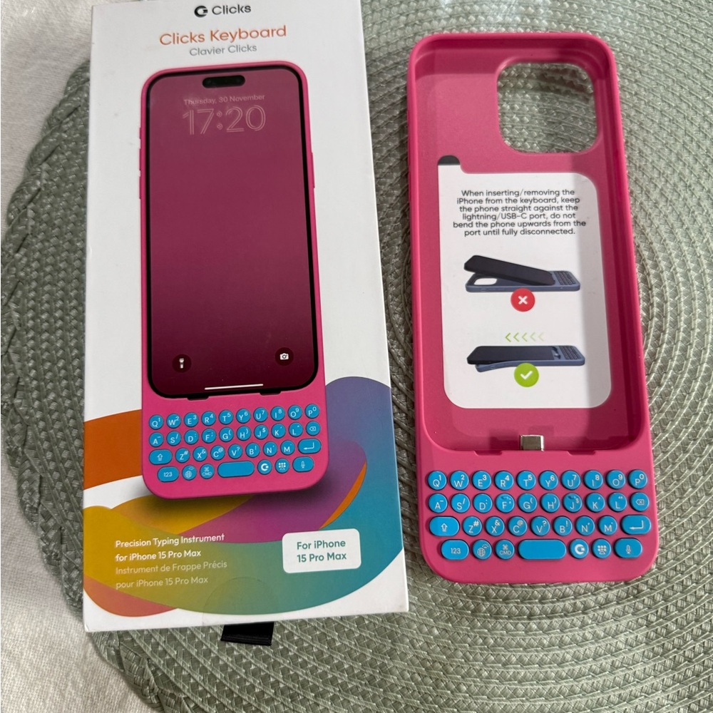 Pink Smartphone with Keyboard - Picture 2 of 3